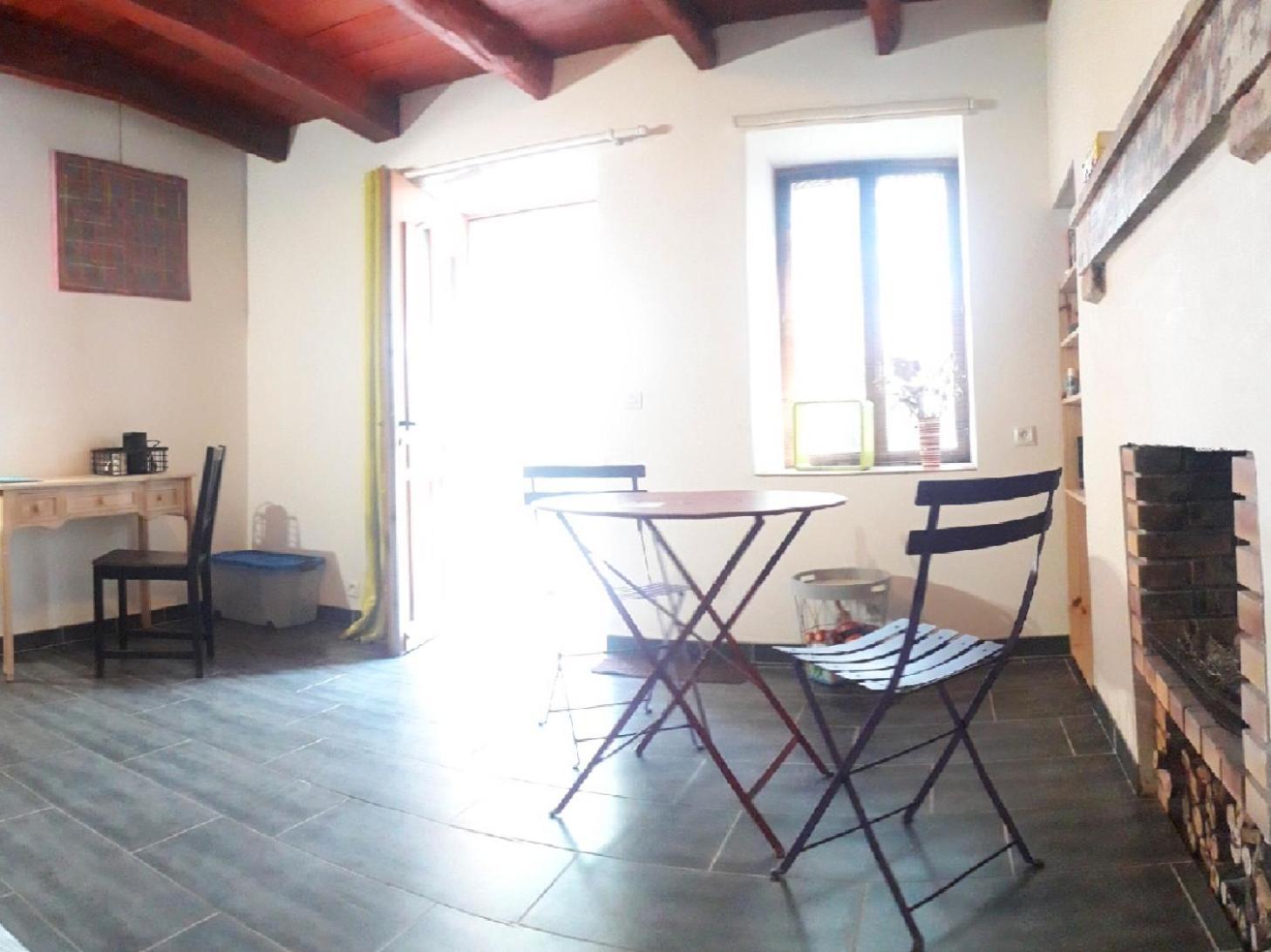 Chambre Double Vallon-en-Sully エクステリア 写真