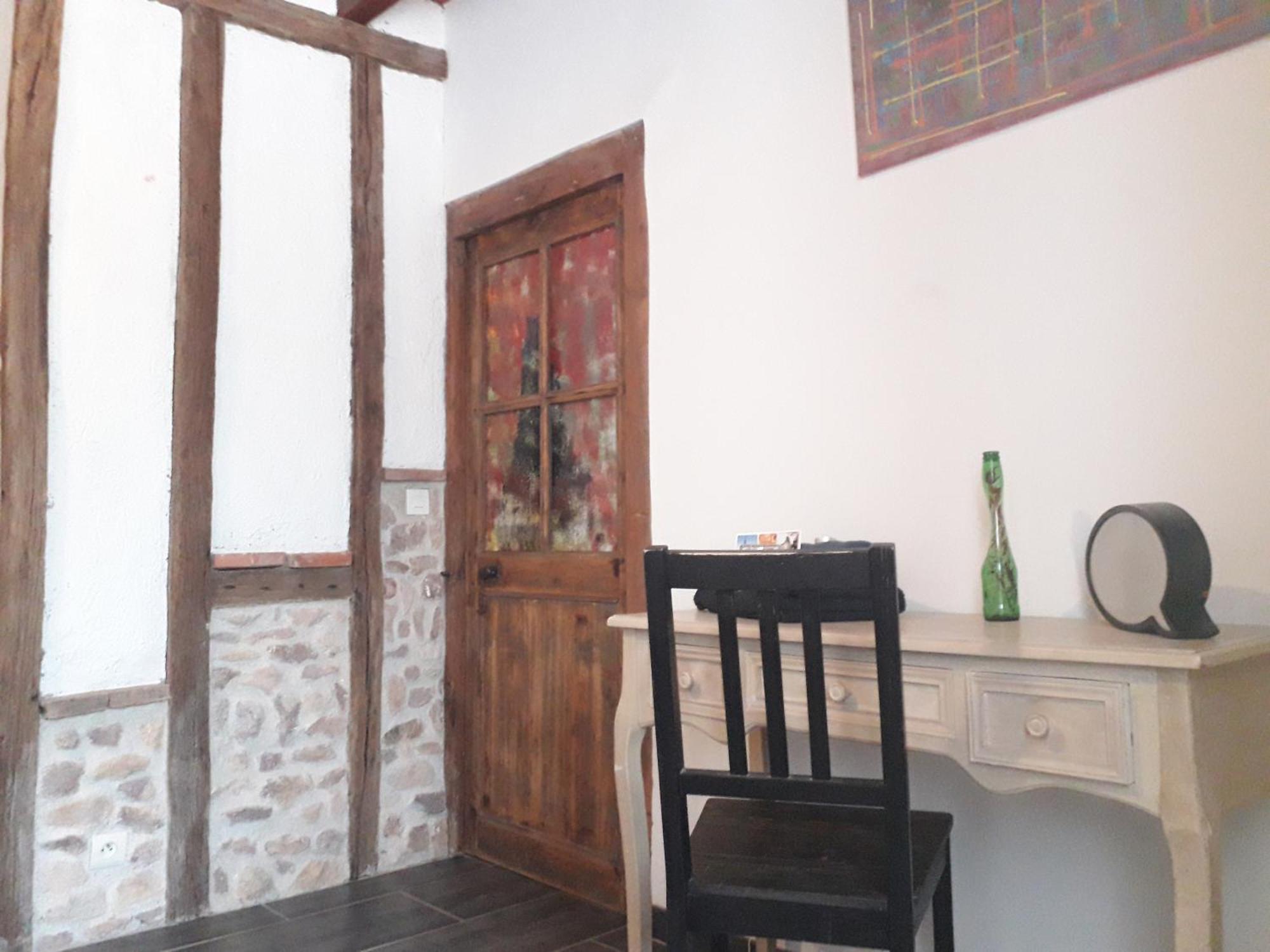 Chambre Double Vallon-en-Sully エクステリア 写真
